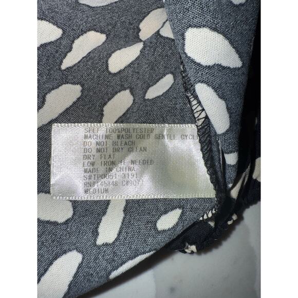 Everly Women's Black and White Wild Thang Blouse Tie Waist Size M EUC - Picture 7 of 7